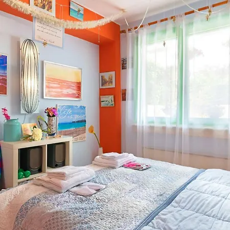 The Eclectic Yard -famous For Its Design Vakantiehuis Rhodes City