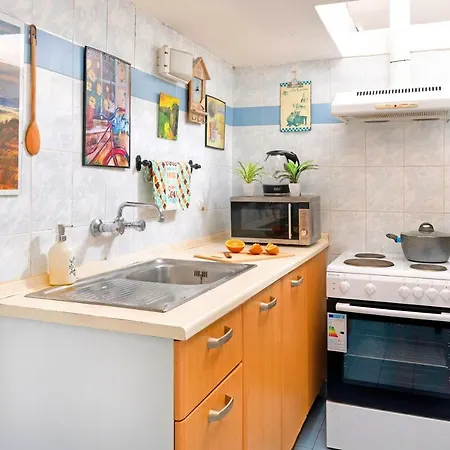 The Eclectic Yard -famous For Its Design Vakantiehuis Rhodes City